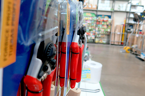 Negozio- Tutto per l'gricoltura- Flora Toscana